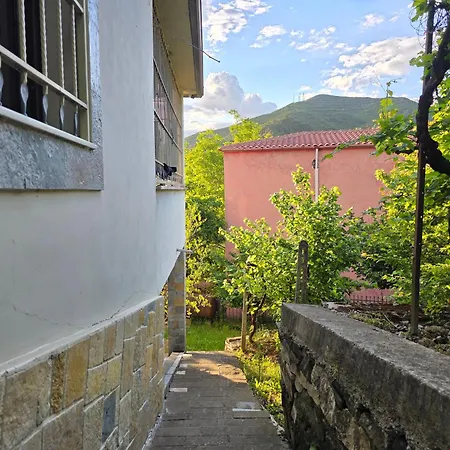 Garden Near Osum Canyon & Cooking Experience 빌라 *